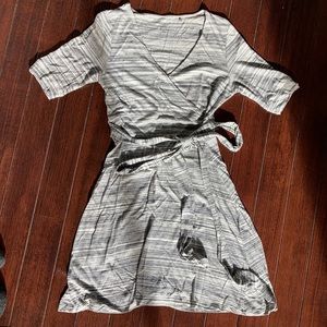 Toad & Co tie waist dress